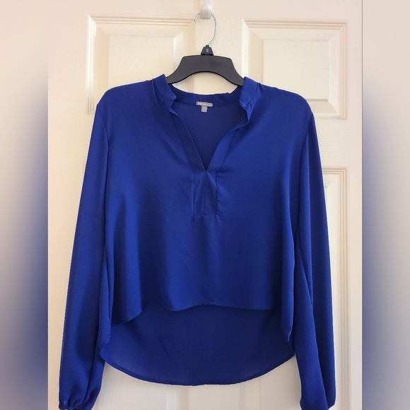 Charlotte Russe Tops - NWOT Charlotte Russe XS Blue Shirt